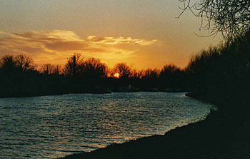 Click to see More Scenic Images of the River Cam